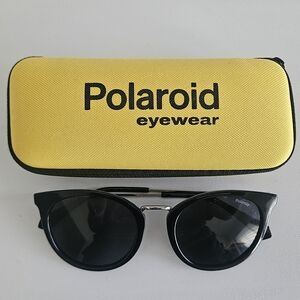 Polaroid Black Round Sunglasses with Silver Bridge & Signature Yellow Case